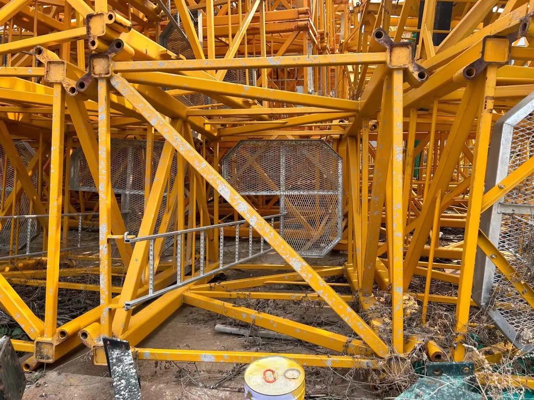 #起重機(jī)械設(shè)備 #塔機(jī)租賃 中聯(lián)新款5610標(biāo)準(zhǔn)節(jié),只用一次